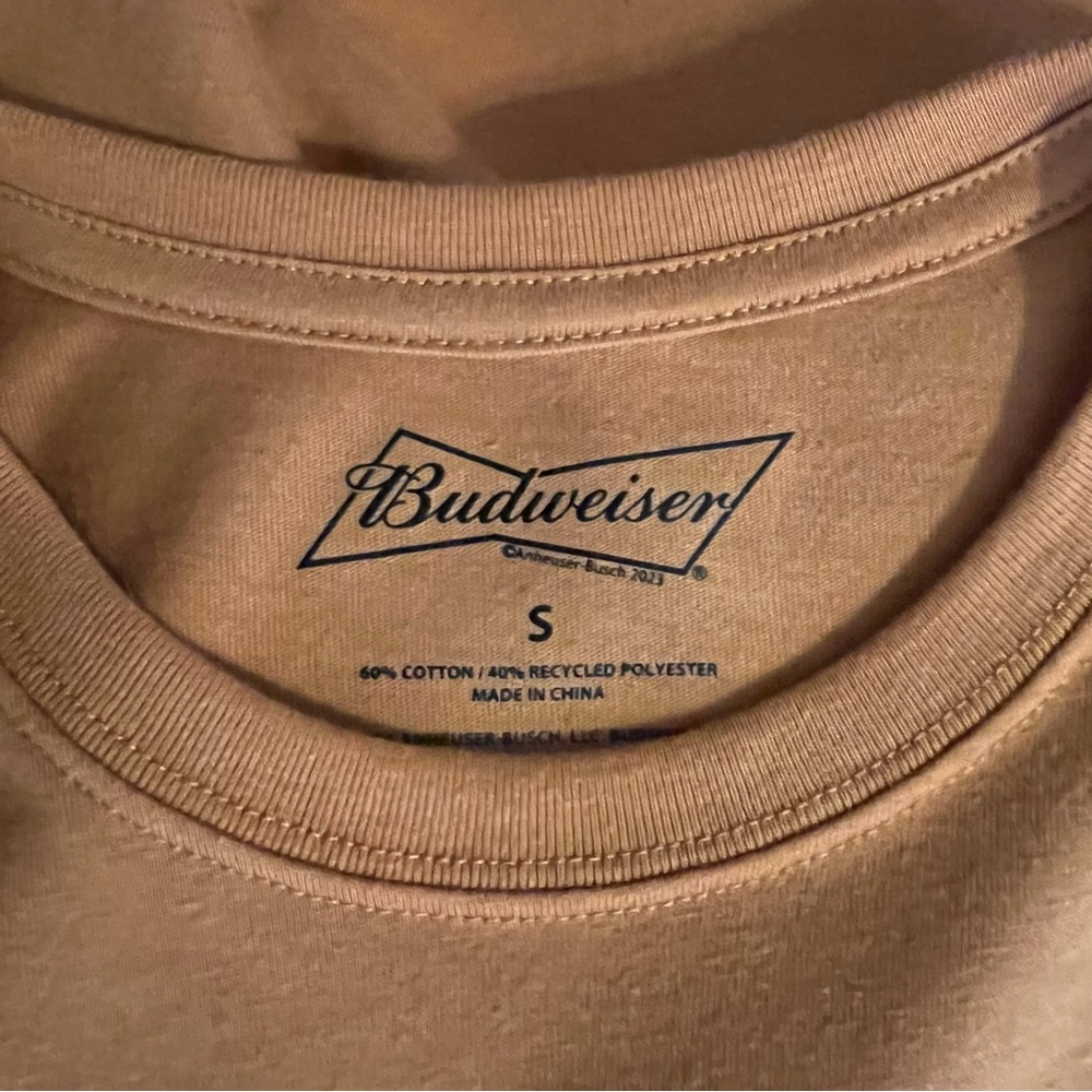 Budweiser Short Sleeve Graphic T-Shirt - Picture 3 of 3